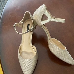 Gold Alex Marie dress shoes